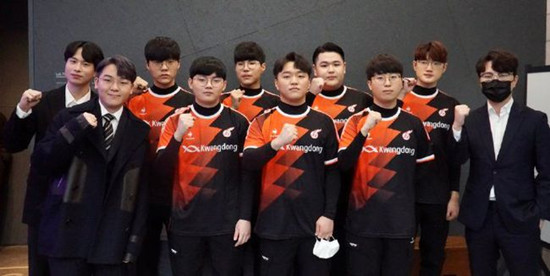 为众多球迷 为众多球迷