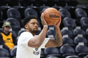 入季后赛 入季后赛