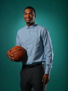 尤其在20 尤其在20